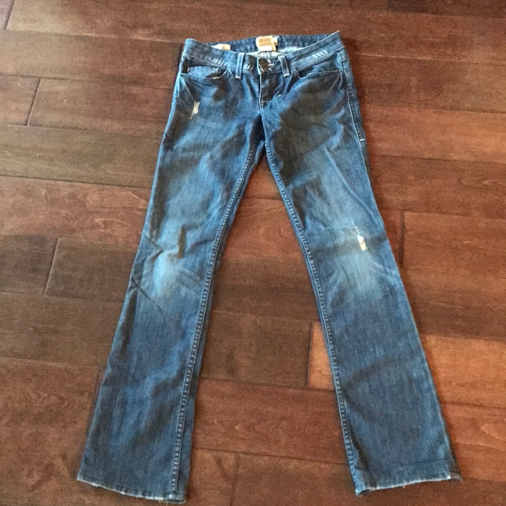 Like New William Rast straight leg jeans